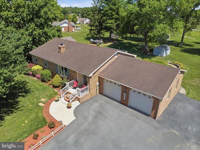 21925 BEAVERBROOK DR, Smithsburg, MD 21783