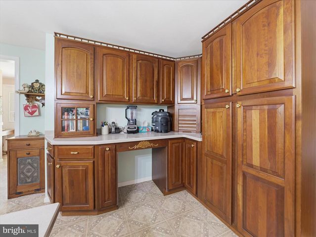 21925 BEAVERBROOK DR, Smithsburg, MD 21783