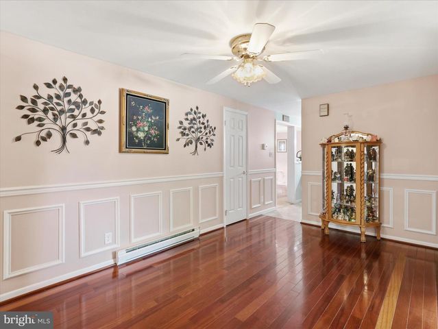 21925 BEAVERBROOK DR, Smithsburg, MD 21783