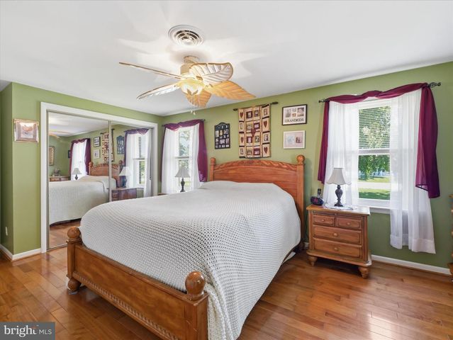 21925 BEAVERBROOK DR, Smithsburg, MD 21783