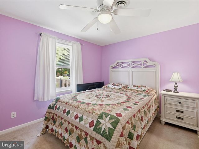21925 BEAVERBROOK DR, Smithsburg, MD 21783