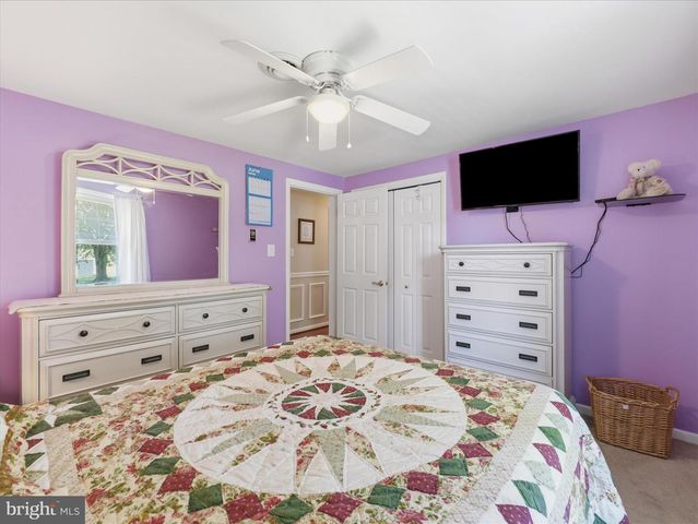21925 BEAVERBROOK DR, Smithsburg, MD 21783