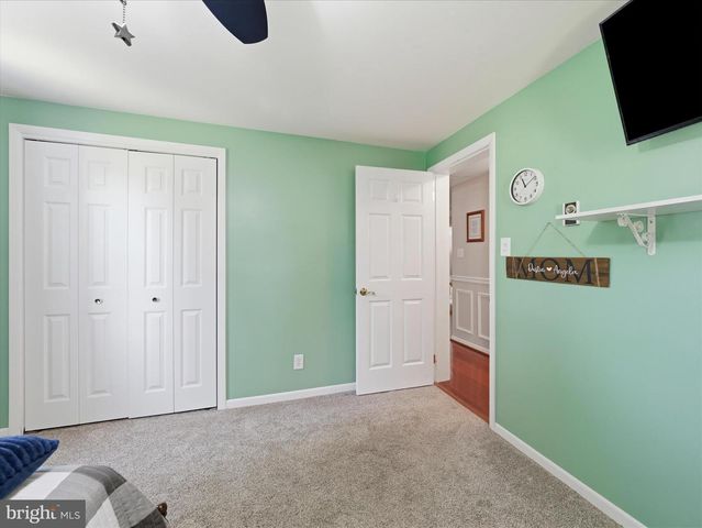 21925 BEAVERBROOK DR, Smithsburg, MD 21783