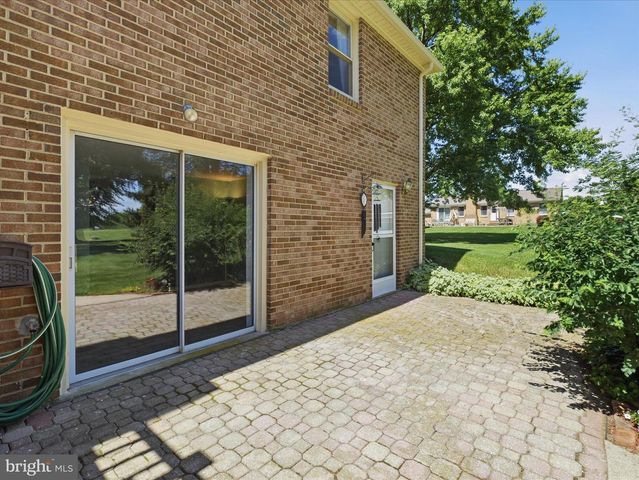 21925 BEAVERBROOK DR, Smithsburg, MD 21783