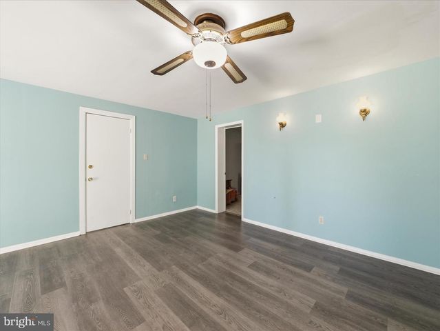 21925 BEAVERBROOK DR, Smithsburg, MD 21783