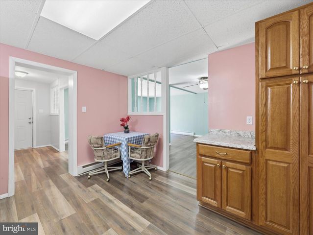 21925 BEAVERBROOK DR, Smithsburg, MD 21783