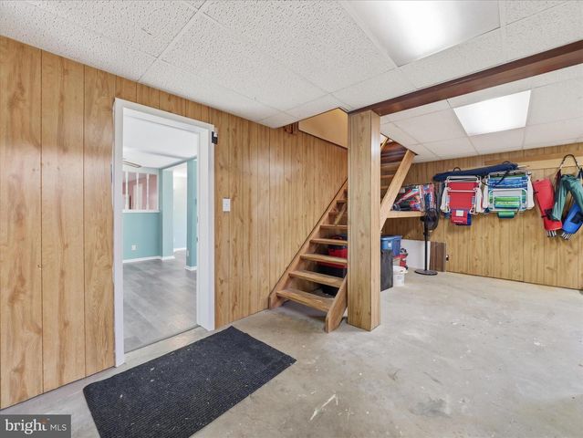 21925 BEAVERBROOK DR, Smithsburg, MD 21783