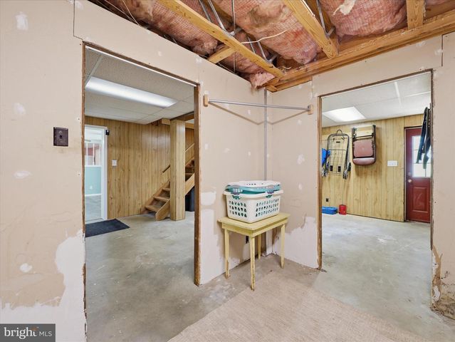 21925 BEAVERBROOK DR, Smithsburg, MD 21783
