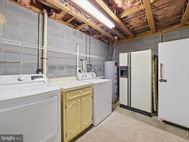 21925 BEAVERBROOK DR, Smithsburg, MD 21783