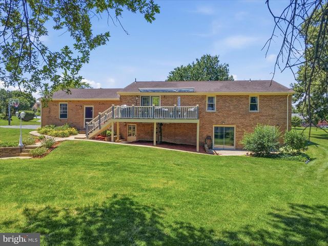 21925 BEAVERBROOK DR, Smithsburg, MD 21783
