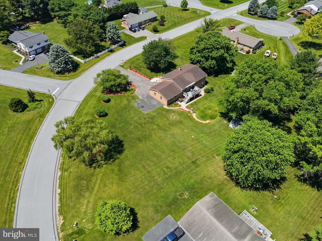 21925 BEAVERBROOK DR, Smithsburg, MD 21783