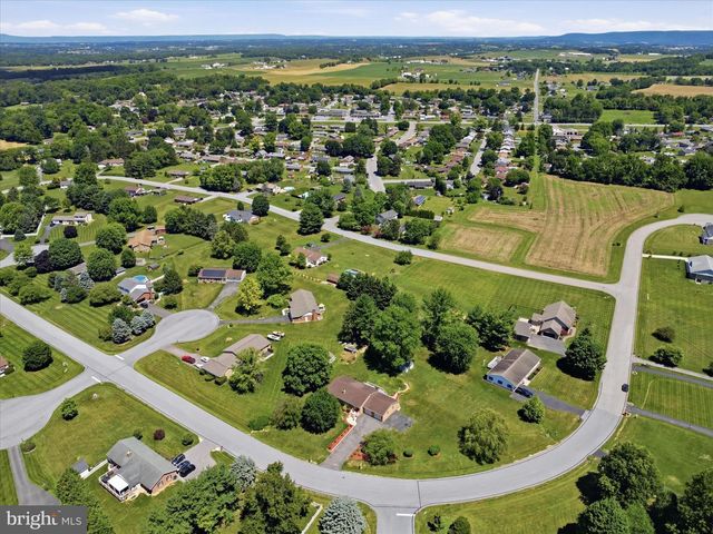 21925 BEAVERBROOK DR, Smithsburg, MD 21783