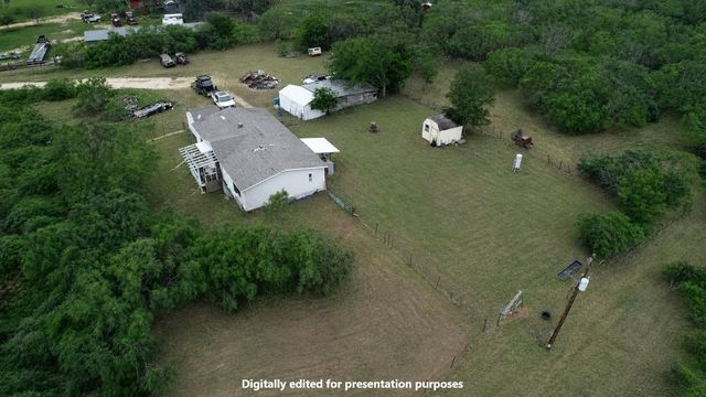 958 Cr 456, Gonzales, TX 78629