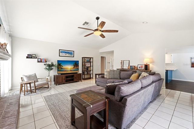 8636 ALEGRE CIR, Orlando, FL 32836