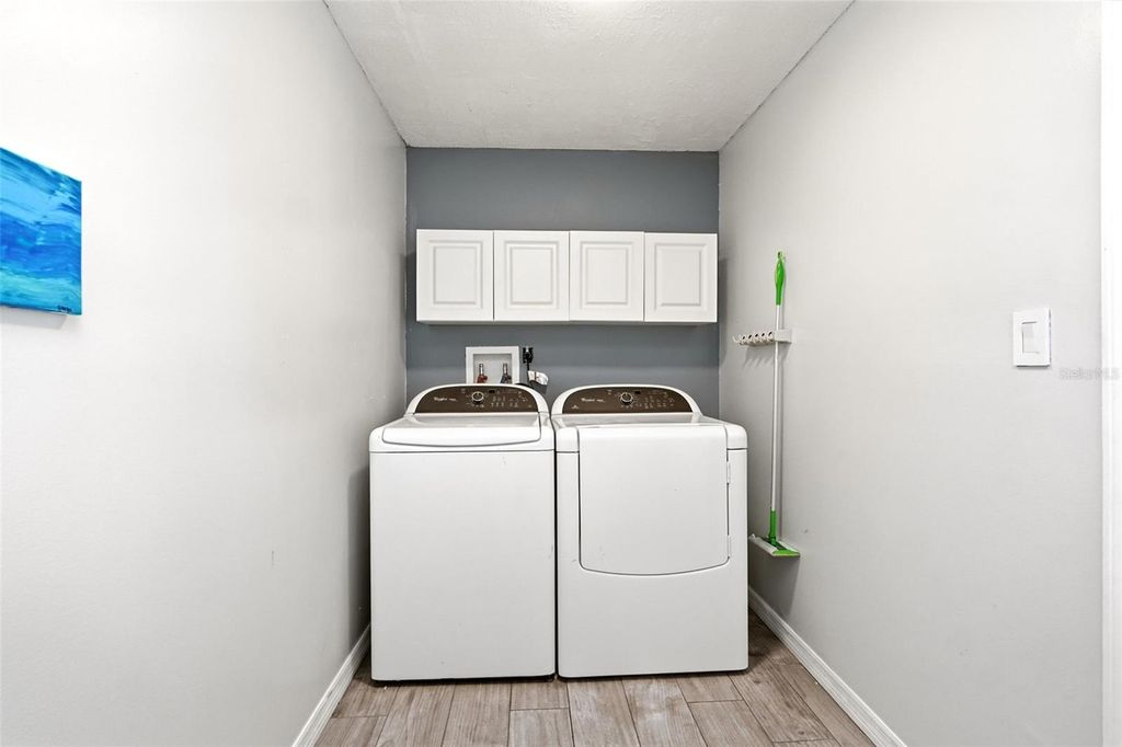 Image 22 of property listing at 8636 ALEGRE CIR, Orlando, FL 32836