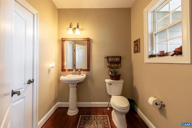 2 FOREST CT, Zion Crossroads, VA 22942