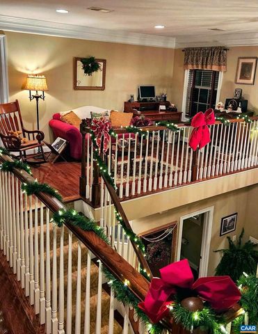 2 FOREST CT, Zion Crossroads, VA 22942