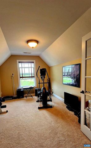 2 FOREST CT, Zion Crossroads, VA 22942