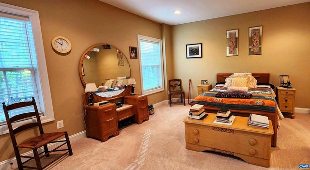 2 FOREST CT, Zion Crossroads, VA 22942