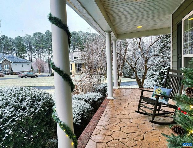 2 FOREST CT, Zion Crossroads, VA 22942