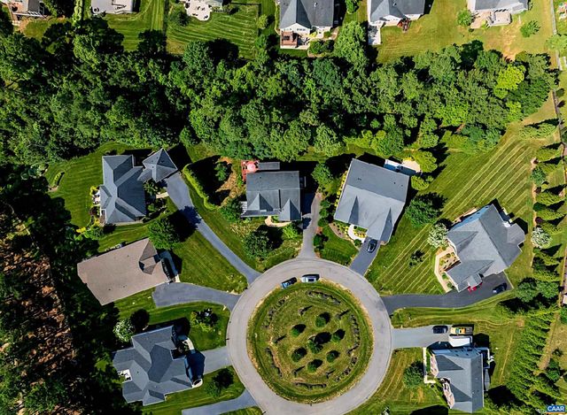 2 FOREST CT, Zion Crossroads, VA 22942