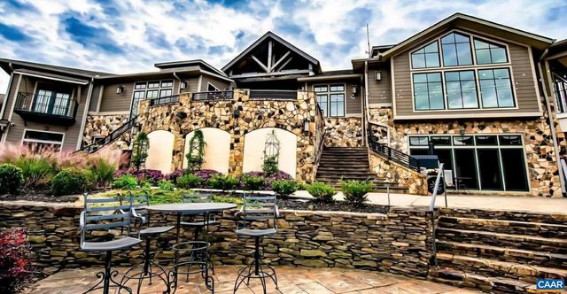 2 FOREST CT, Zion Crossroads, VA 22942