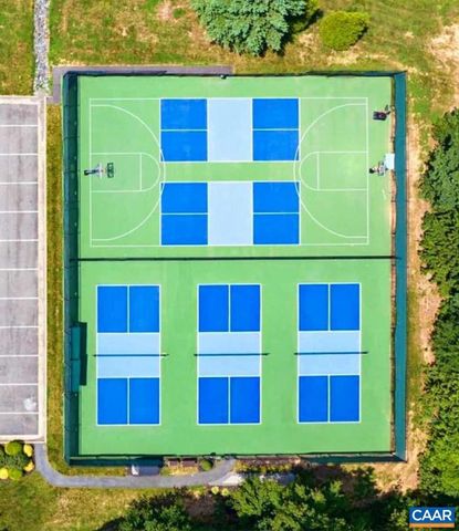 2 FOREST CT, Zion Crossroads, VA 22942