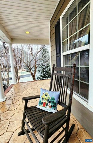 2 FOREST CT, Zion Crossroads, VA 22942