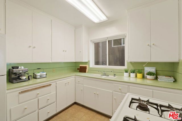 32 5th Place, Long Beach, CA 90802