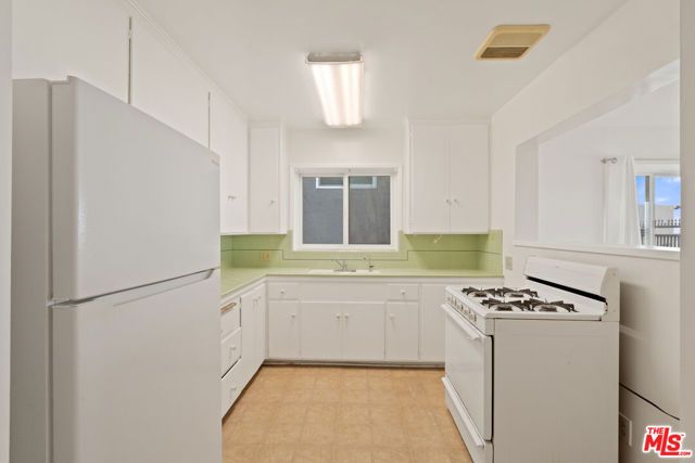 32 5th Place, Long Beach, CA 90802