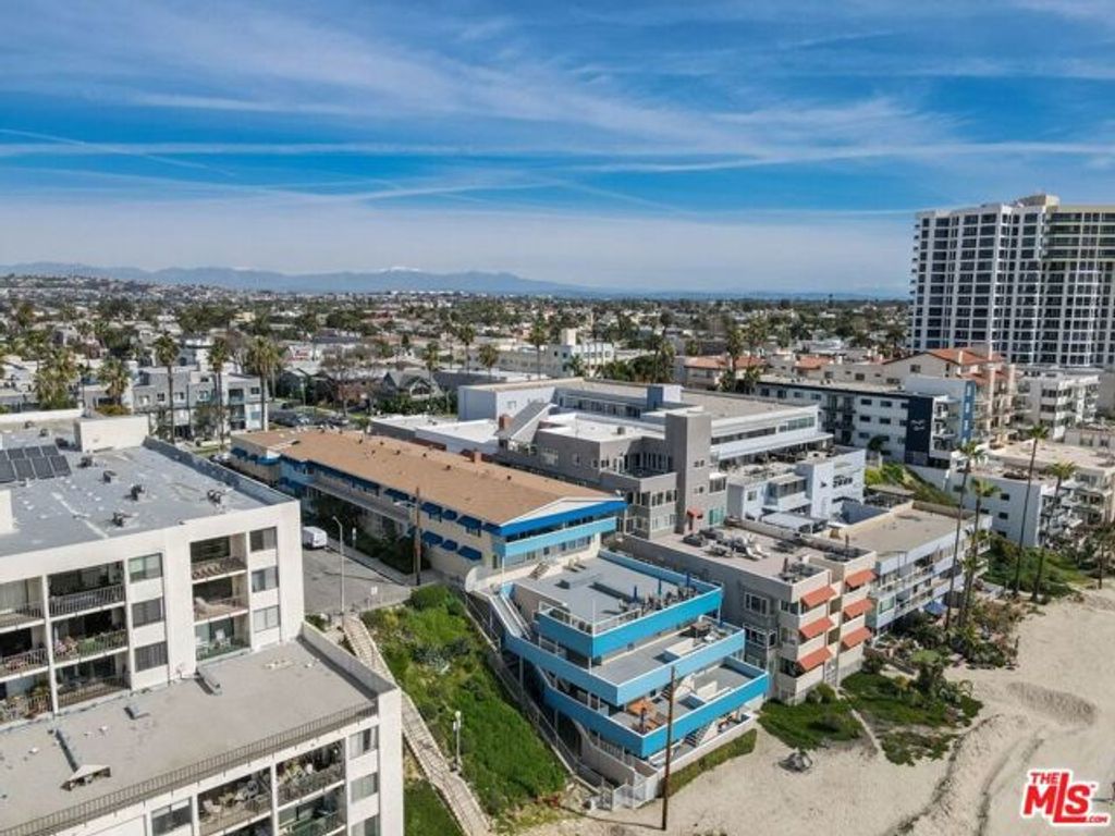 32 5th Place, Long Beach, CA 90802