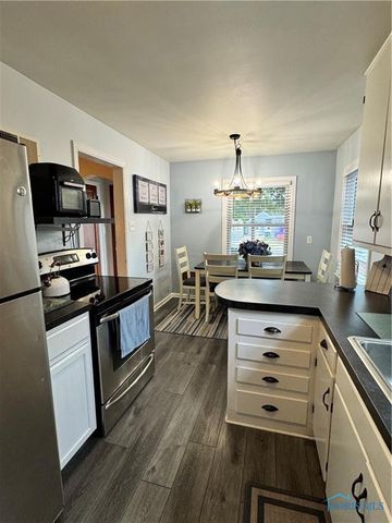 2329 Ida Drive, Toledo, OH 43613