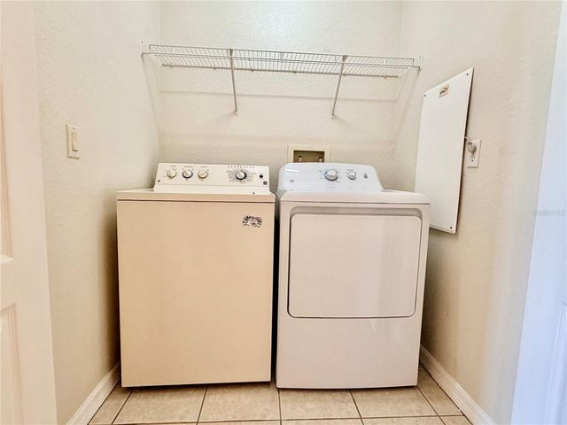 819 FAIRWAYCOVE LANE 102, Bradenton, FL 34212