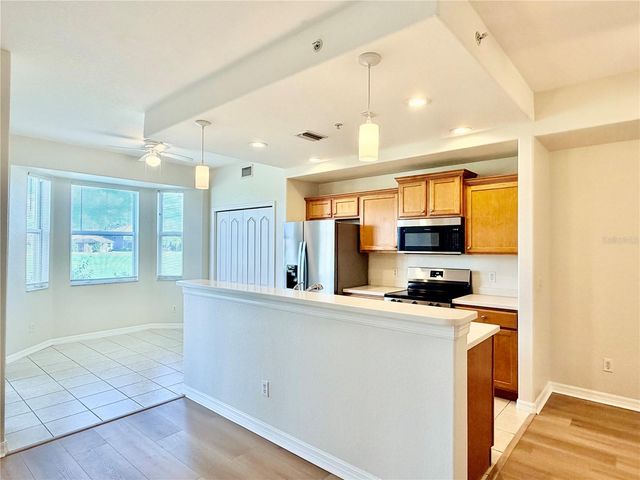 819 FAIRWAYCOVE LANE 102, Bradenton, FL 34212