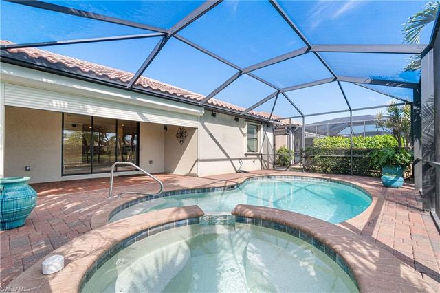 11284 Red Bluff LN, Fort Myers, FL 33912