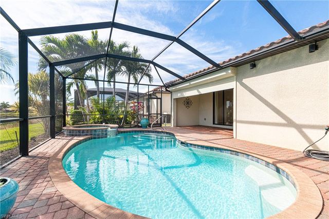 11284 Red Bluff LN, Fort Myers, FL 33912