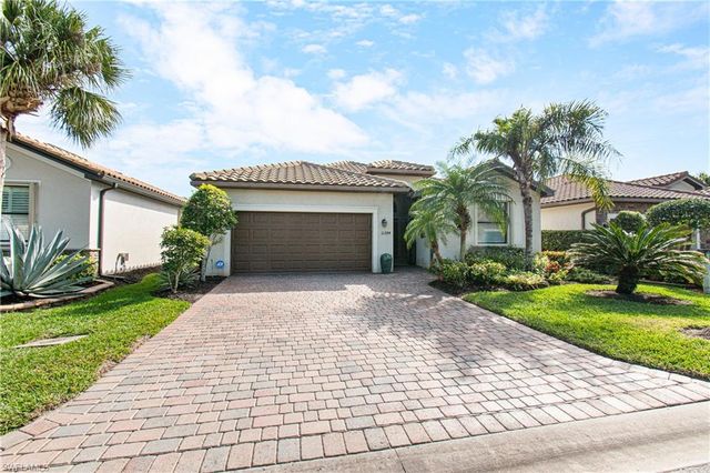 11284 Red Bluff LN, Fort Myers, FL 33912