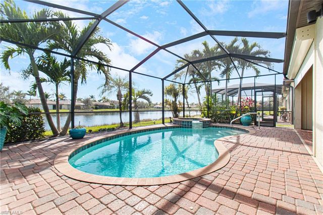 11284 Red Bluff LN, Fort Myers, FL 33912