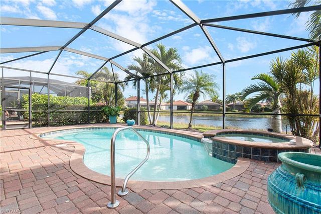 11284 Red Bluff LN, Fort Myers, FL 33912