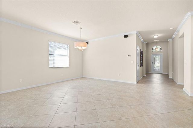 11284 Red Bluff LN, Fort Myers, FL 33912