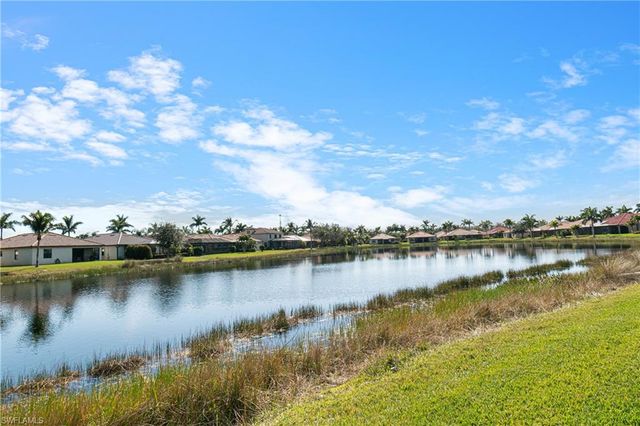 11284 Red Bluff LN, Fort Myers, FL 33912