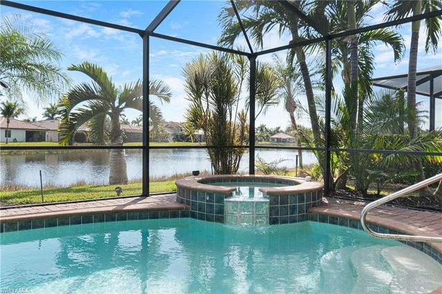 11284 Red Bluff LN, Fort Myers, FL 33912