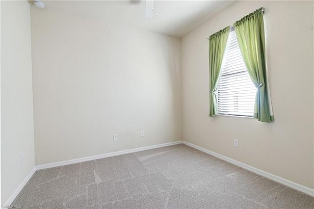 11284 Red Bluff LN, Fort Myers, FL 33912