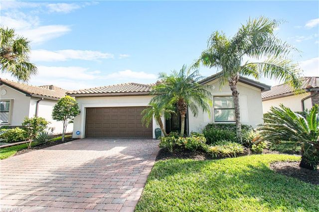 11284 Red Bluff LN, Fort Myers, FL 33912
