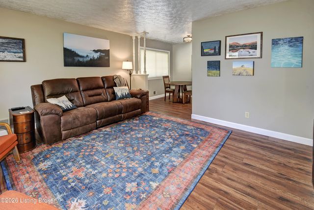 210 Ellis Ln, Taylorsville, KY 40071