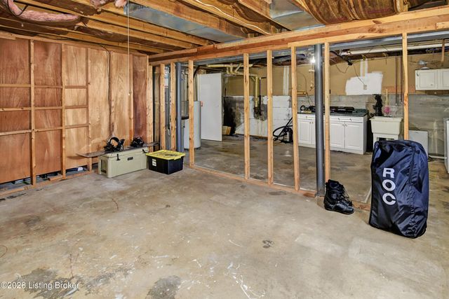 210 Ellis Ln, Taylorsville, KY 40071