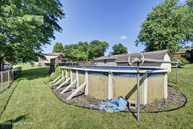 210 Ellis Ln, Taylorsville, KY 40071