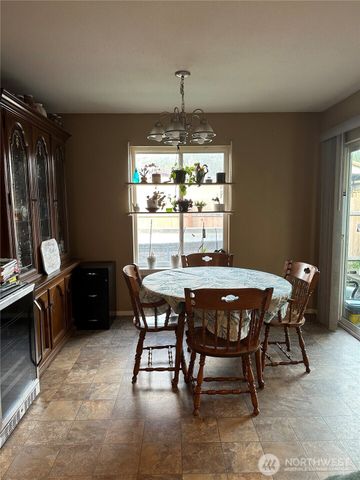 180 A Mossyrock Road W, Mossyrock, WA 98564