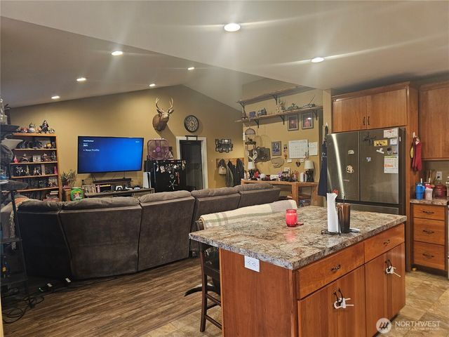 180 A Mossyrock Road W, Mossyrock, WA 98564