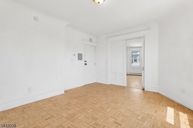55 Hawkins St, Newark City, NJ 07105
